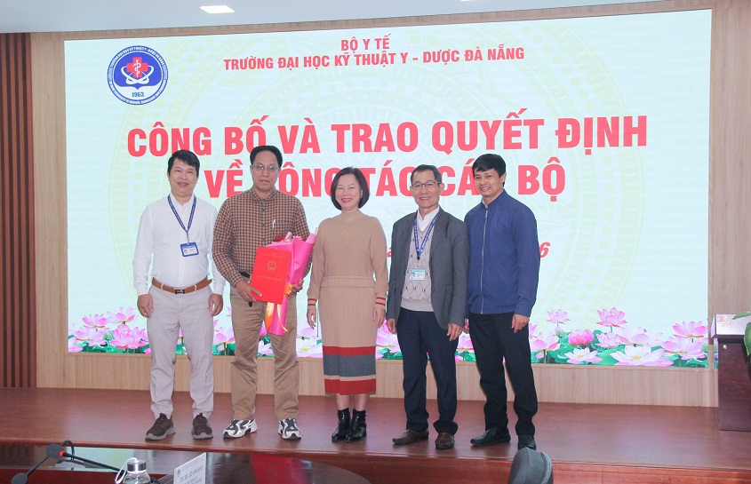 Da Nang University of Medical Technology and Pharmacy Announces Decision on Personnel Affairs